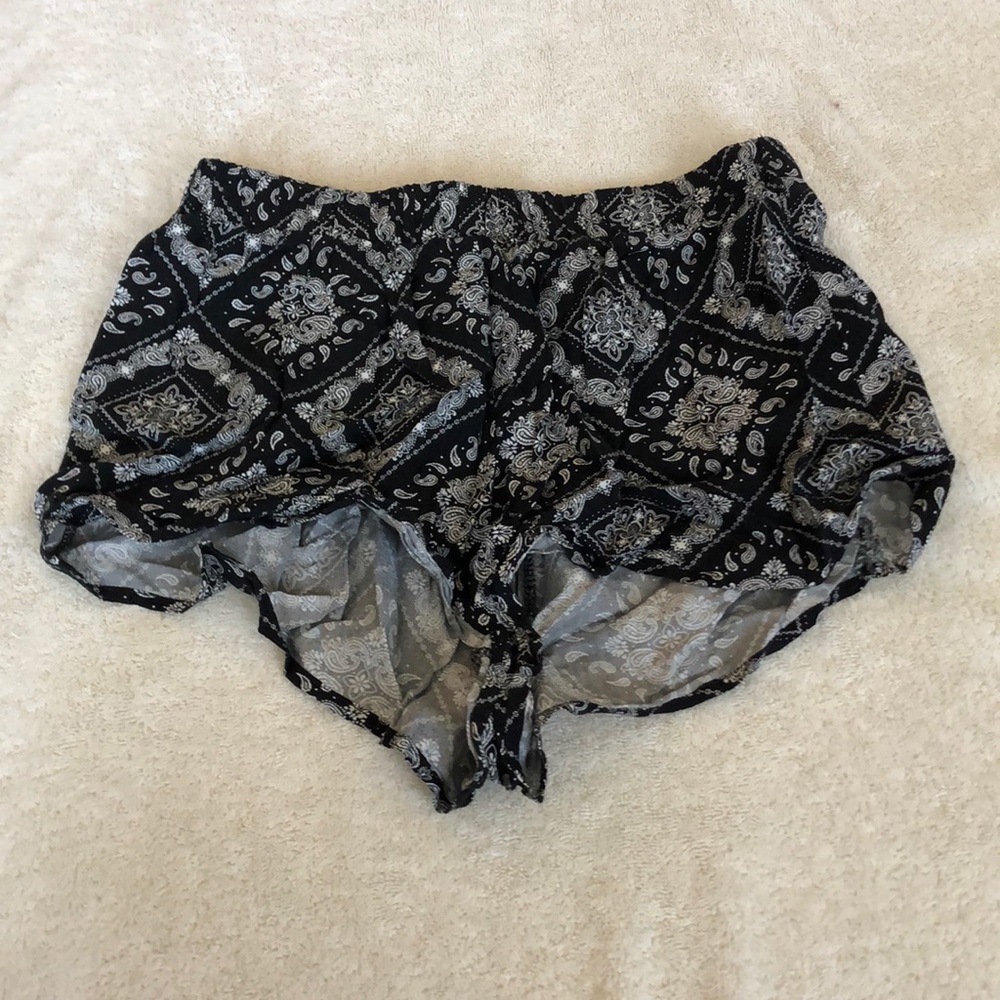 Patterned shorts